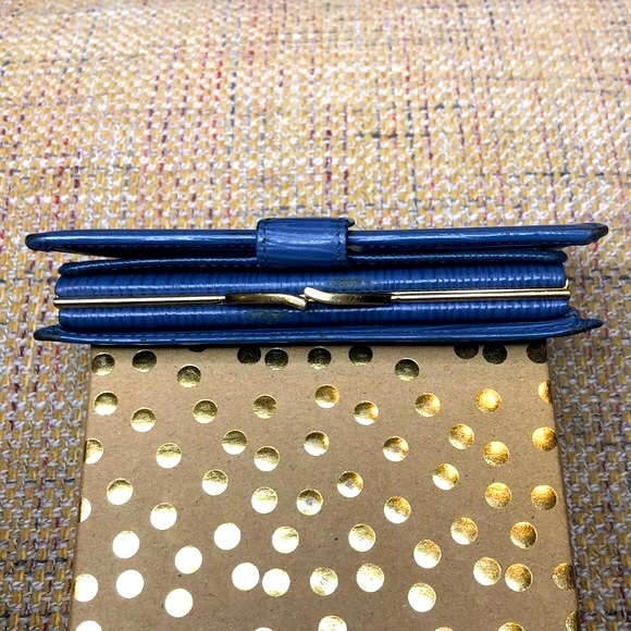 LOUIS VUITTON Toledo Blue Epi Leather Kisslock Porte Monnaie Viennois Wallet - Picture 11 of 15